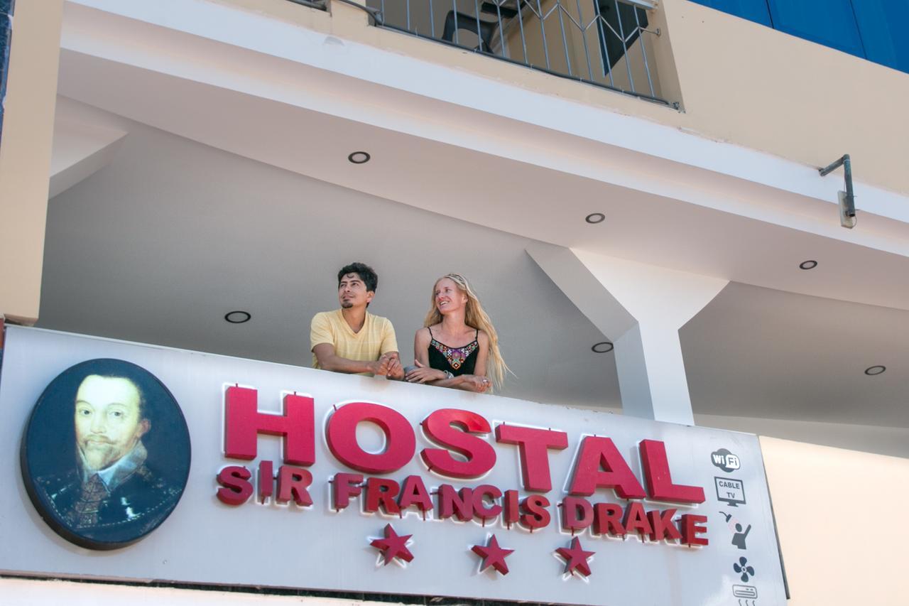 Hostal Sir Francis Drake Puerto Ayora  Esterno foto